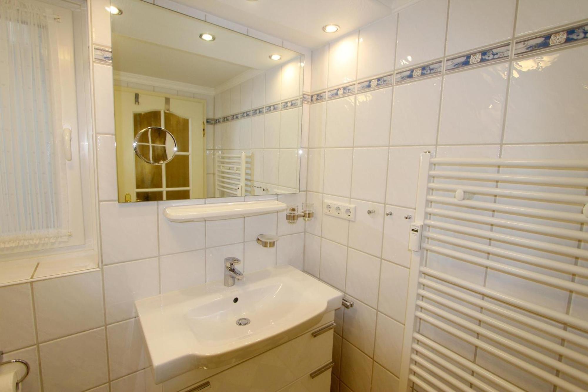 Apartment Trutz Blanker Hans - Duenenstr 19, App 9 Wenningstedt-Braderup